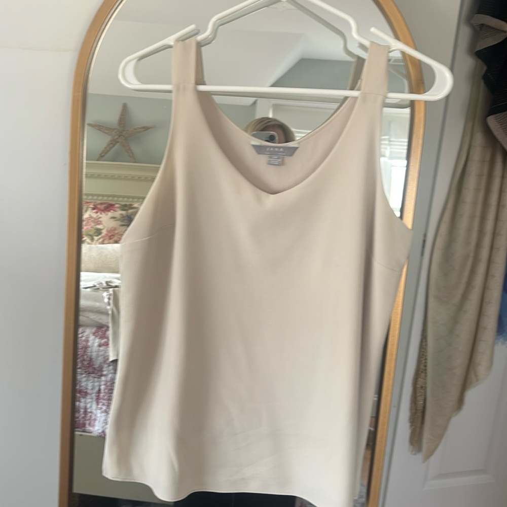 Jana lined tan S/P elegant shell. Like new.